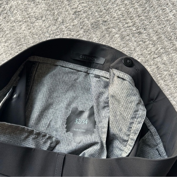 Greyson Montauk pants, black, size 32 x 34 - Picture 5 of 5